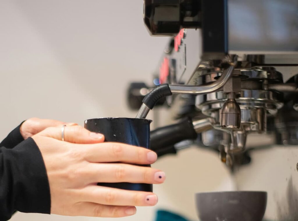 Printing food with a coaxial nozzle